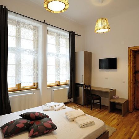 Dinicu Residence - Central Location Brasov Bagian luar foto