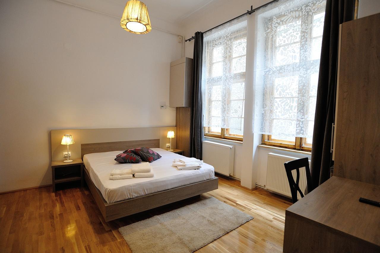 Dinicu Residence - Central Location Brasov Bagian luar foto