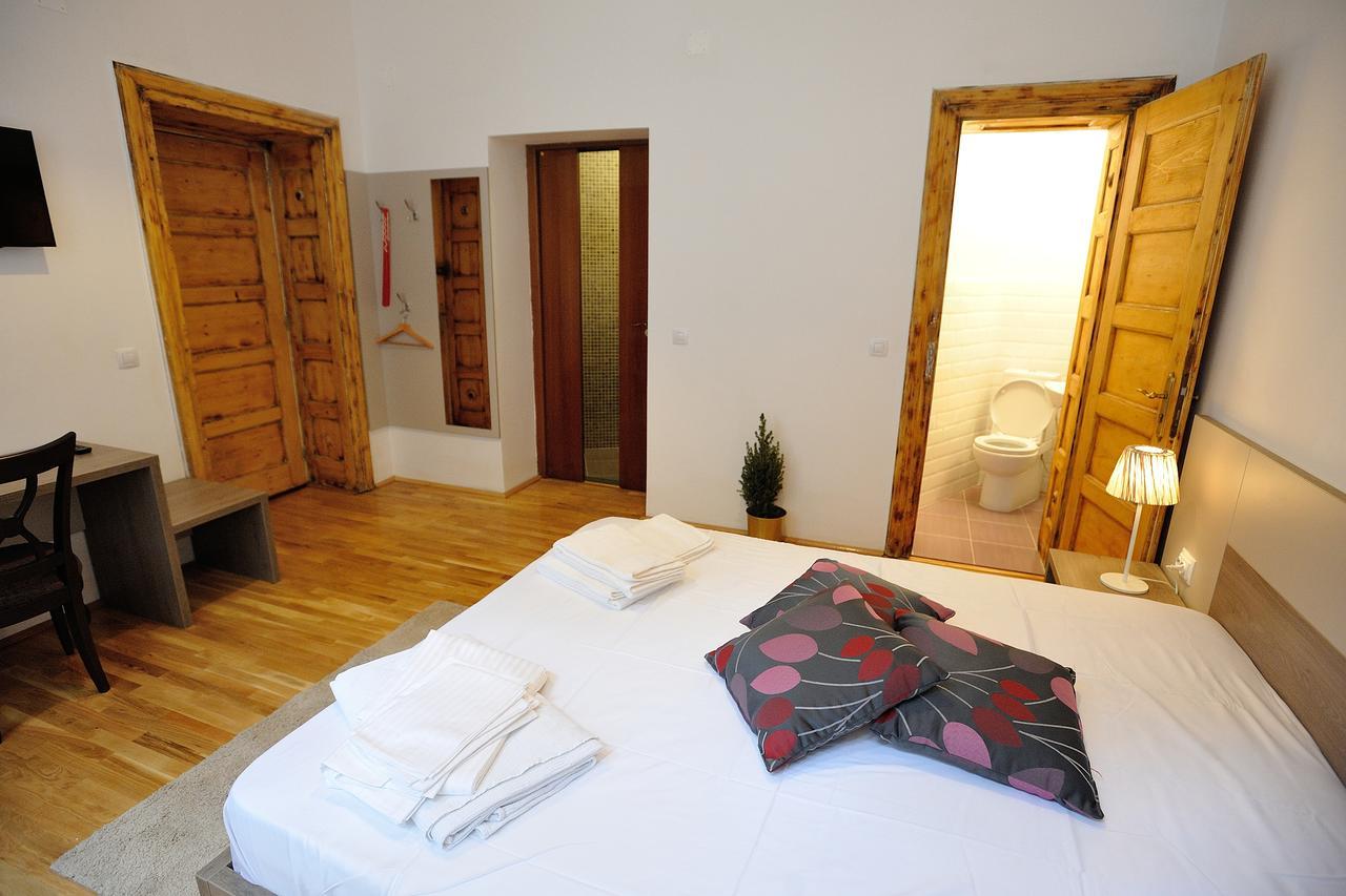 Dinicu Residence - Central Location Brasov Bagian luar foto
